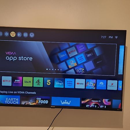 Flat With Work Station, Monitor, Smart Tv & Netflix Apartment ลอนดอน ภายนอก รูปภาพ